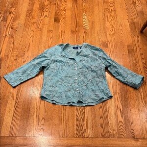 J.h. Collectables blue embroidered floral button up size XL